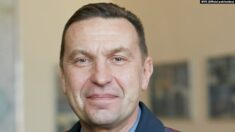 Wiceszef białoruskiego MSZ grozi Białorusinom: Nie podniesiesz rąk do góry – zastrzelimy