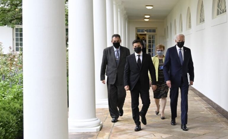 Sondaż: prawie połowa Ukraińców uważa wizytę Zełenskiego w USA za pomyślną