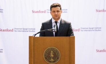 Zełenski pochwalił się przed studentami i pracownikami Uniwersytetu Stanforda zmianami na Ukrainie