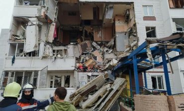 Rosja: Wybuch gazu zniszczył trzy piętra domu. Są ofiary śmiertelne (WIDEO)