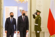 Prezydent Litwy po spotkaniu z prezydentem Polski: Fundusze UE nie powinny być powiązane z praworządnością
