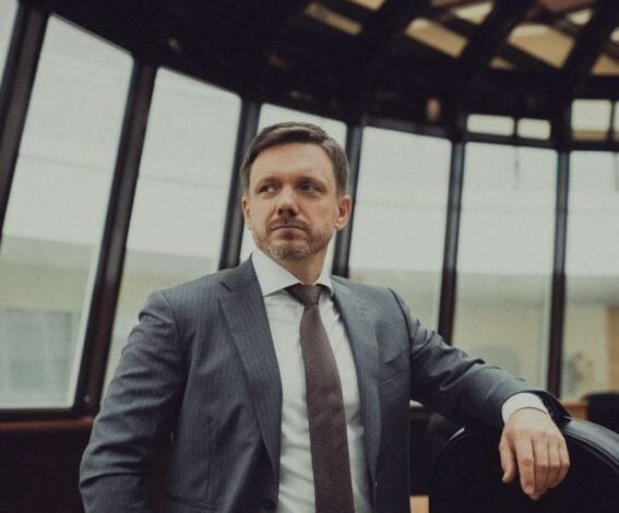 Wywiad prasowy prezesa banku zakończył się przemocą