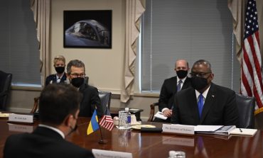 Wizyta sekretarza obrony USA na Ukrainie