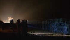 200 agresywnych cudzoziemców szturmowało polską granicę. 600 odleciało do Iraku