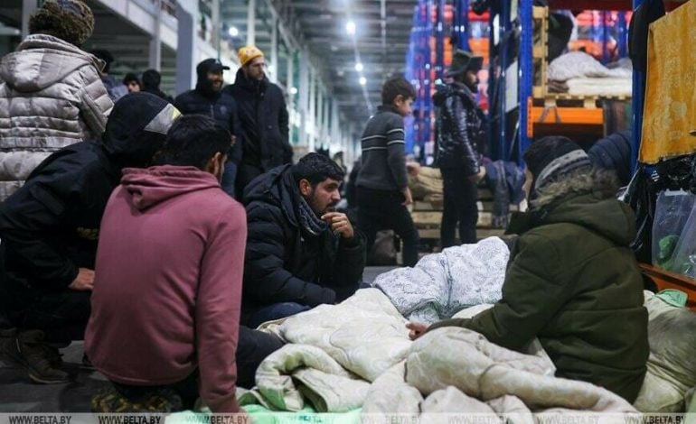 Ponad 3 tysiące migrantów z Iraku wyleciało z Mińska. Ilu pozostaje na granicy z Polską?