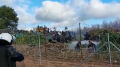 Białoruś buduje duży obóz dla migrantów pod polską granicą. Rośnie ryzyko prowokacji, które mogą przerodzić się w konflikt wojenny (WIDEO)