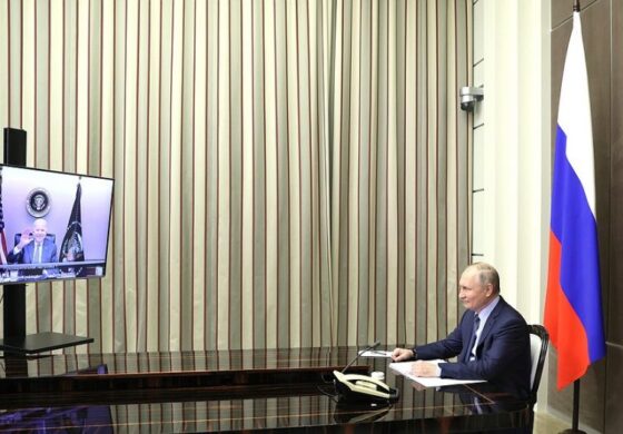 Komunikat Kremla po rozmowie Biden-Putin: NATO podejmuje próby podboju terytorium Ukrainy