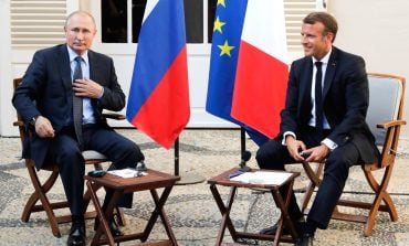 Putin w rozmowie telefonicznej z Macronem poinformował o warunkach zwołania kolejnego szczytu normandzkiego