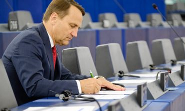 Polski eurodeputowany określił Rosję „seryjnym gwałcicielem”. Reakcja MSZ Rosji