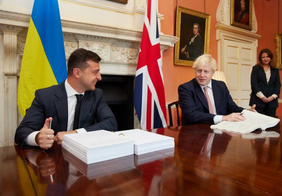 Wielka Brytania przygotowuje zaostrzenie sankcji wobec Rosji. Mogą też uderzyć w Putina
