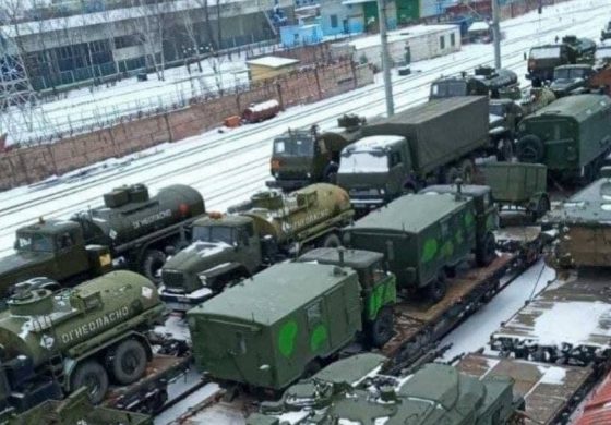 Białoruś: KGB wzmocniło ochronę na trasach przejazdu transportów wojskowych z Rosji