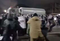 W Kazachstanie stan wyjątkowy. Władzę w stolicy przejmują służby. W Ałmatach słychać strzały