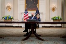 Prezydent USA: Wszystko wskazuje, że Rosja szykuje się do wejścia na Ukrainę