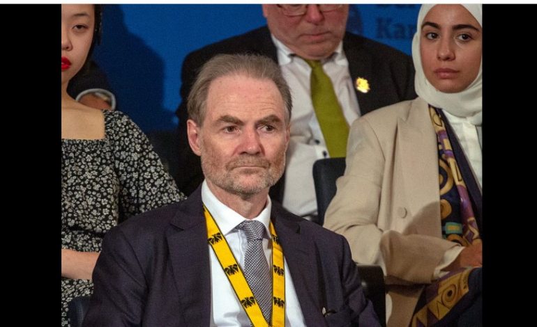 Timothy Garton Ash: Zachód nie wie, czego chce od Europy Wschodniej i stosuje podwójne standardy