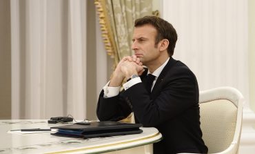 Prezydent Francji wezwał do nałożenia na Rosję sankcji za uznanie samozwańczych „republik”