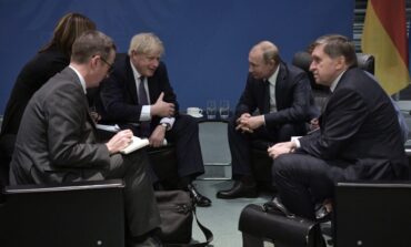 Rozmowa telefoniczna Johnsona z Putinem. Johnson - Ukraina ma prawo do poszanowania integralności terytorialnej. Putin - Ukraina łamie porozumienia mińskie
