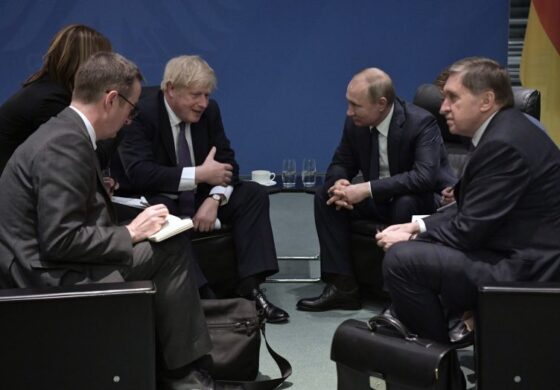 Rozmowa telefoniczna Johnsona z Putinem. Johnson - Ukraina ma prawo do poszanowania integralności terytorialnej. Putin - Ukraina łamie porozumienia mińskie