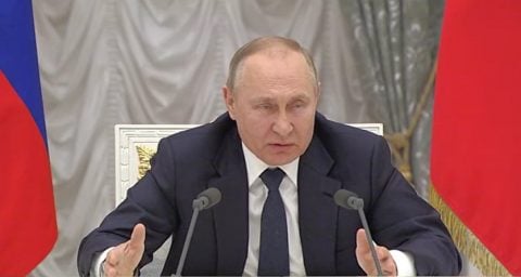 Miało być poufnie. Putin wezwał oligarchów na Kreml. Tak zareagowali