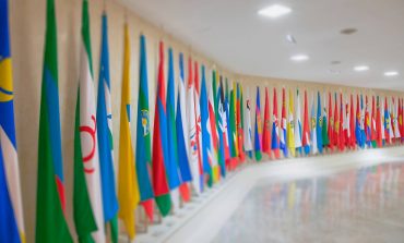 Wiceprzewodniczący Komisji Rady Federacji FR do Spraw Międzynarodowych: Rosja uznaje samozwańcze „republiki” w obecnych granicach