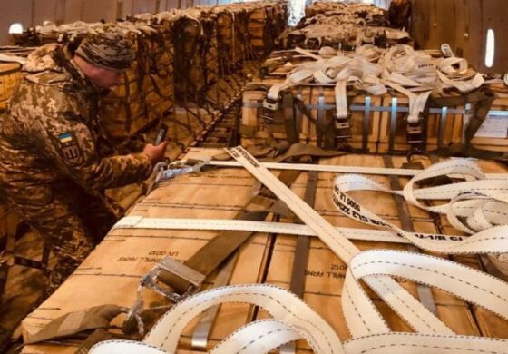 Dzisiaj na Ukrainę dotarły z USA dwa transporty z uzbrojeniem