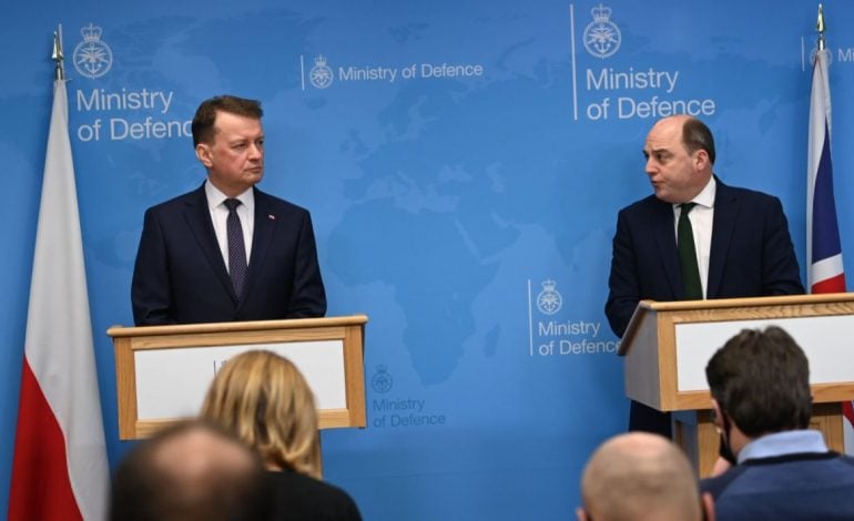 Minister obrony Wielkiej Brytanii jedzie do Moskwy „z ostatnim ostrzeżeniem”