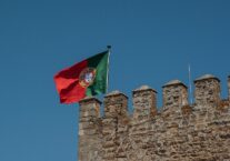 Portugalia przyjmie uchodźców i wyśle broń na Ukrainę Portugalia przyjmie uchodźców i wyśle broń na Ukrainę