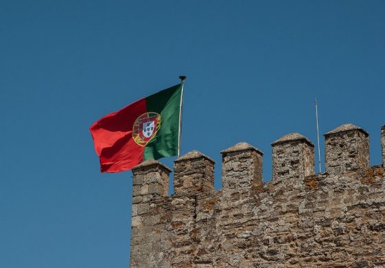 Portugalia przyjmie uchodźców i wyśle broń na Ukrainę