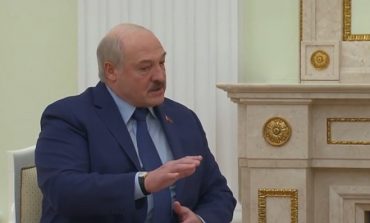 Łukaszenka radzi Zełenskiemu, jak negocjować z Putinem