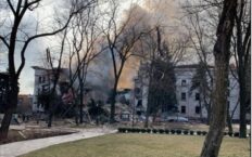 ONZ prowadzi ewakuacje cywilów z zakładów Azowstal w Mariupolu ONZ prowadzi ewakuacje cywilów z zakładów Azowstal w Mariupolu
