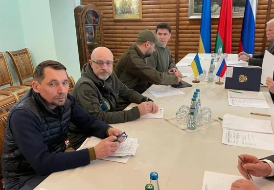 MSW Ukrainy: Obecna gotowość Rosji do rozmów pokojowych to wybieg. Putin będzie skłonny do rzeczywistych pertraktacji dopiero za dwa tygodnie