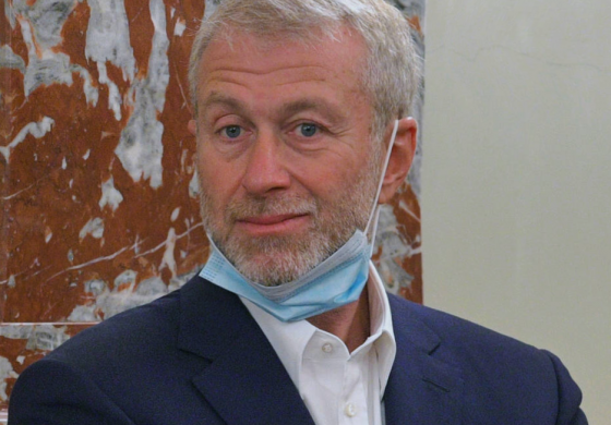 Zełenski poprosił Bidena o nienakładanie sankcji na Abramowicza. Rosyjski oligarcha może przysłużyć się Ukrainie