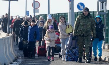 Sondaż: W wyniku rosyjskiej agresji prawie połowa Ukraińców musiała tymczasowo rozstać się z bliskimi