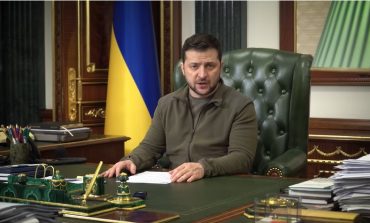 Zełenski wzywa do Kijowa przyjaciół Ukrainy: „Tu może być niebezpiecznie, bo niebo nie jest zamknięte”
