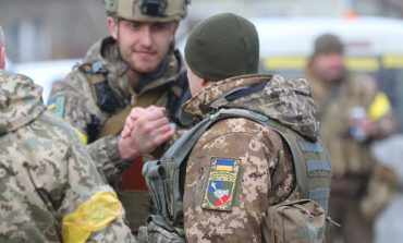 Sondaż: Prawie połowa Ukraińców uważa, że dyplomatyczne i humanitarne wsparcie Ukrainy ze strony zachodnich partnerów jest stosunkowo wystarczające
