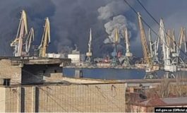 Siły ukraińskie zniszczyły duży okręt desantowy „Orsk” Floty Czarnomorskiej Rosji (FOTO, WIDEO)