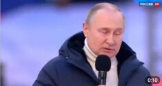 PILNE: Rosyjska TV nagle przerwała przemówienie Putina na Łużnikach! (WIDEO)