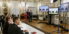 Hańba! Wykładowcy i studenci z Petersburga popierają Putina za “wyzwoleńczą misję na Ukrainie”
