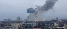 PILNE: Silna eksplozja w Kijowie! Kreml zapowiadał uderzenia w wieże telewizyjne (WIDEO)
