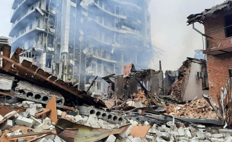 Kancelaria Prezydenta Ukrainy: Okupant zniszczył 202 szpitale, 34 szkoły….