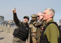 Reznikow: Ukraina powinna jak najszybciej otrzymać broń używaną przez państwa NATO