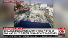 CNN zdobyło zdjęcia rosyjskich zbrodniarzy przy ciałach ukraińskich cywilów w Buczy