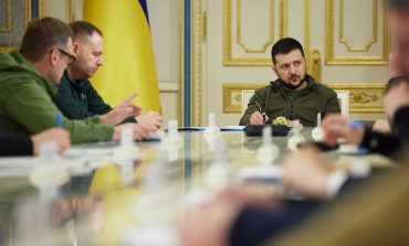 Zełenski: Nie mamy wystarczającej ilości broni, by odblokować Mariupol