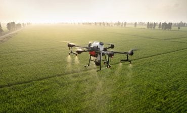 Rosyjskie kłamstwa: były ptaki-zabójcy, teraz drony ukraińskich rolników jako środek do rozpylania broni chemicznej