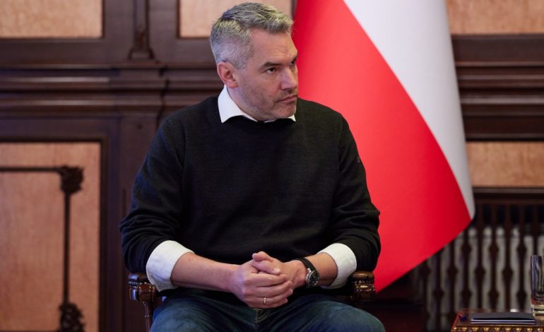 Austria zamroziła dwukrotnie więcej aktywów rosyjskich oligarchów niż Niemcy