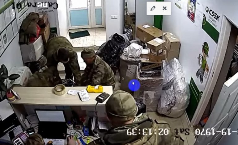 O to walczy rosyjska armia. Łupy wojenne wysyłają kurierem z Białorusi (WIDEO)