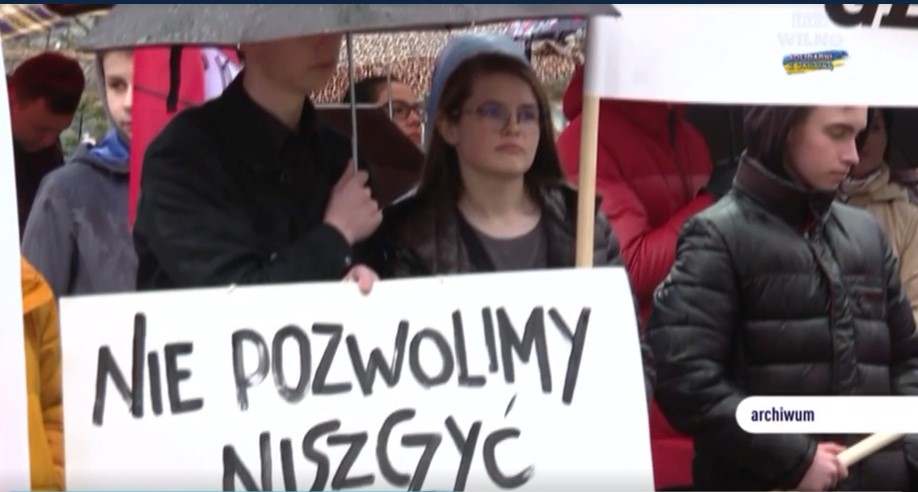 Polska społeczność na Litwie nie zgadza się na reorganizację szkół w rej. trockim