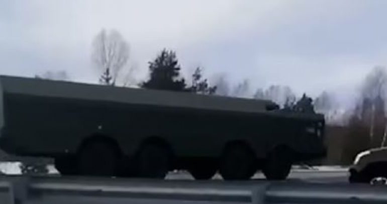 Rosja straszy Finlandię. Na granicy pojawiły się rosyjskie wyrzutnie Iskander