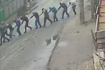 NYT ujawnia wstrząsające dowody egzekucji Ukraińców przez rosyjskie wojsko w Buczy (3x WIDEO)