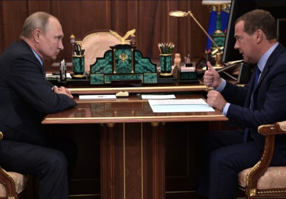 Miedwiediew: Pod wpływem Zachodu Ukraina odeszła od realizmu w negocjacjach z Rosją i zawiesiła dialog