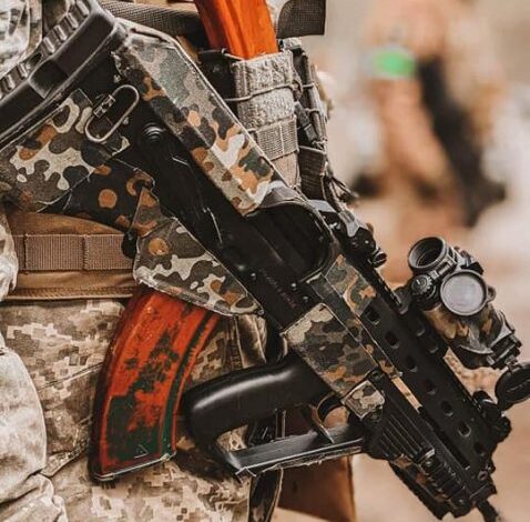 Przewodniczący ukraińskiej delegacji w rozmowach z Rosją: Rosjanie wdarli się na teren „Azowstali”, ale odzyskano łączność z ukraińskimi żołnierzami